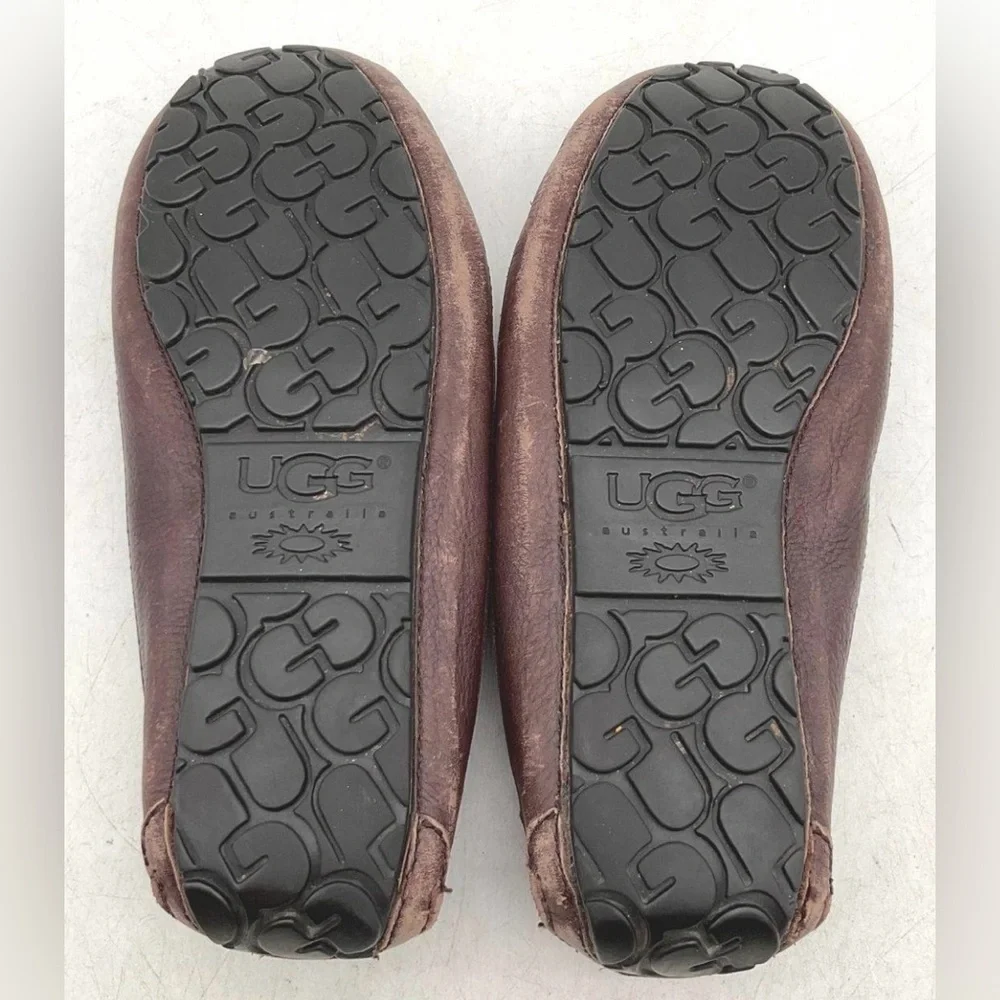 🐻 UGG Ascot Leather Slippers Men’s Size 10 – Chestnut Brown